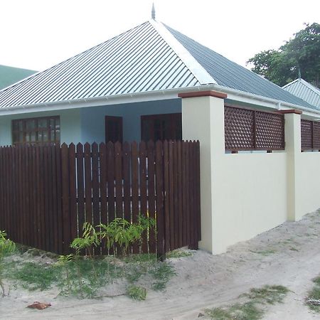 Le Relax Self Catering Apartment La Digue Exterior photo