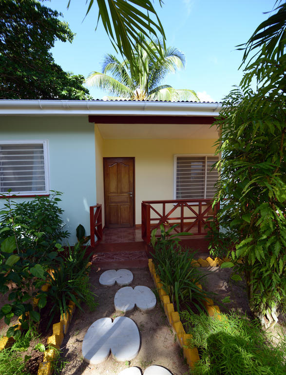 Le Relax Self Catering Apartment La Digue Exterior photo