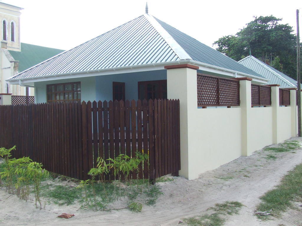 Le Relax Self Catering Apartment La Digue Exterior photo