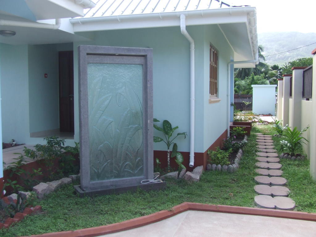 Le Relax Self Catering Apartment La Digue Exterior photo