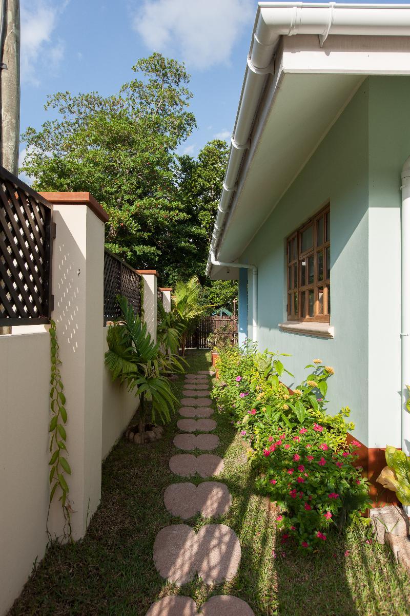 Le Relax Self Catering Apartment La Digue Exterior photo